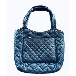 Marc Jacobs puffer, quilted tote in midnight blue. Front pocket, large interior